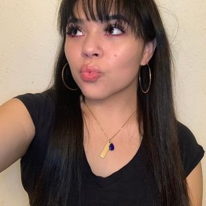 Meet your Posher, Constance